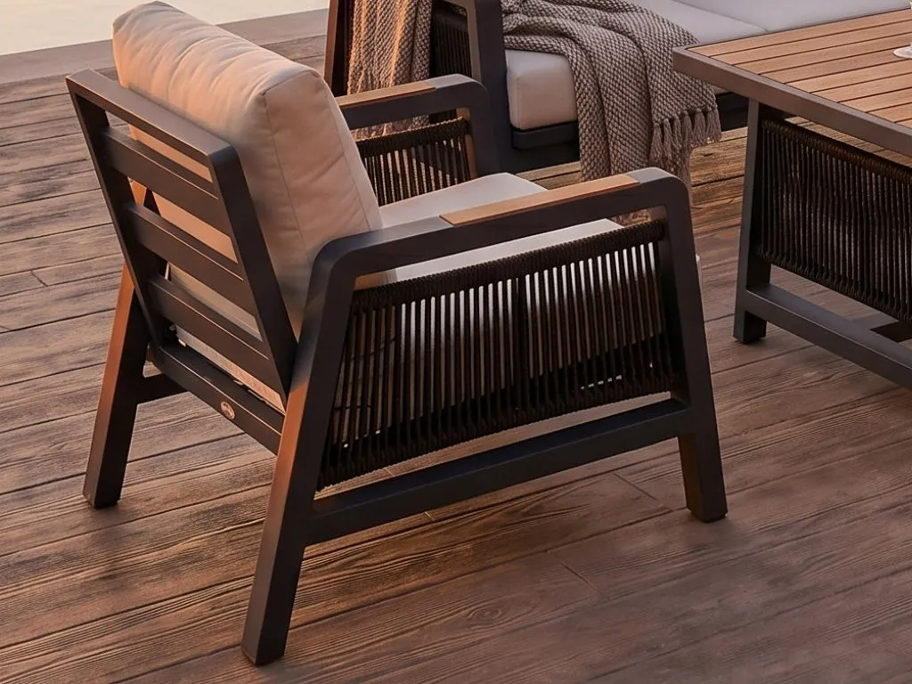 Dublin Craft armchair with hand-woven rope side panel
